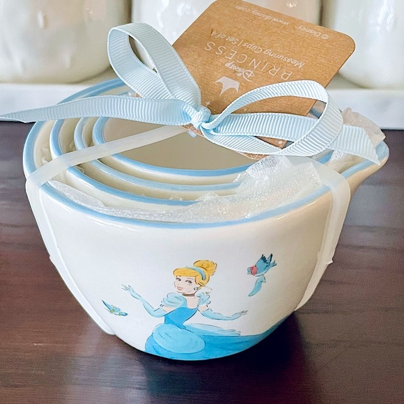 Rae Dunn Disney Magical Cinderella Princess Measuring Cups Set NWT - Picture 6 of 9